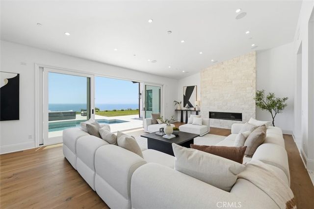 32042 Isthmus View, Rancho Palos Verdes, CA 90275