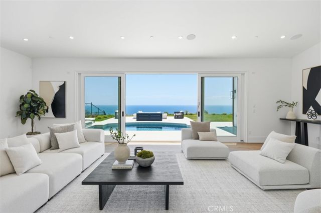 32042 Isthmus View, Rancho Palos Verdes, CA 90275