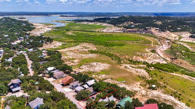 928 PEBBLE BEACH RD, Lakehills, TX 78063