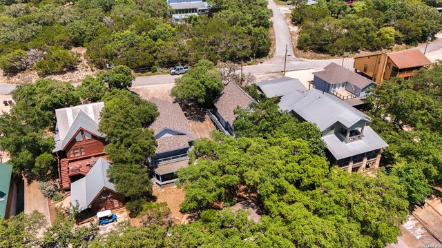 928 PEBBLE BEACH RD, Lakehills, TX 78063