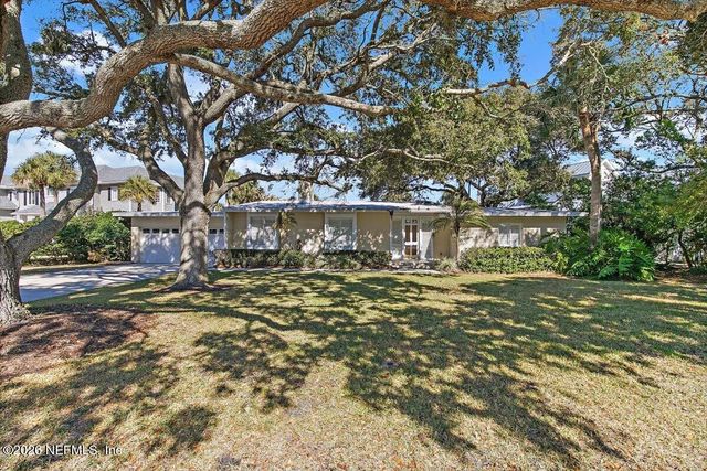 195 SAN JUAN Drive, Ponte Vedra Beach, FL 32082
