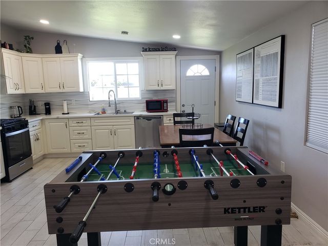 9641 CRESTWOOD, Anaheim, CA 92804