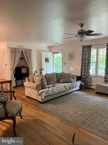 15760 OAK LN, Haymarket, VA 20169
