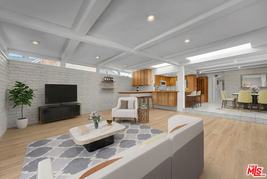 5100 Lindblade Drive, Culver City, CA 90230