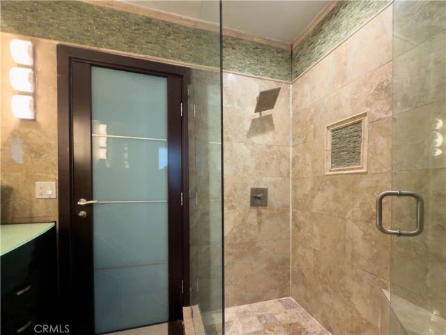 5836 Winnetka Avenue, Woodland Hills, CA 91367