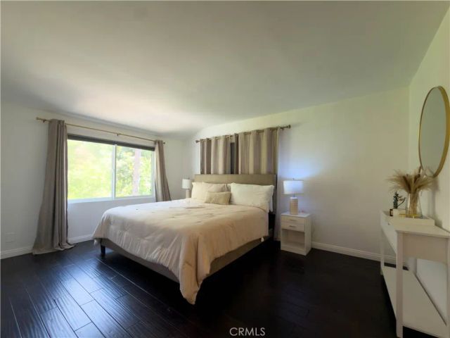5836 Winnetka Avenue, Woodland Hills, CA 91367