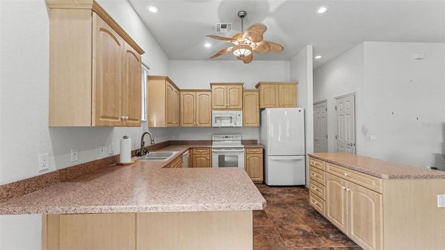 1239 MOTORCOACH DRIVE, Polk City, FL 33868