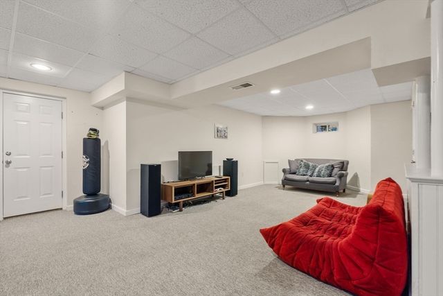 181 Stow St, Concord, MA 01742