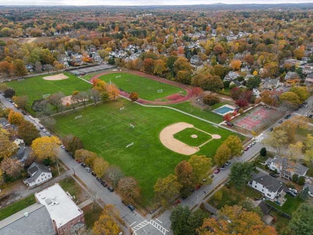 181 Stow St, Concord, MA 01742