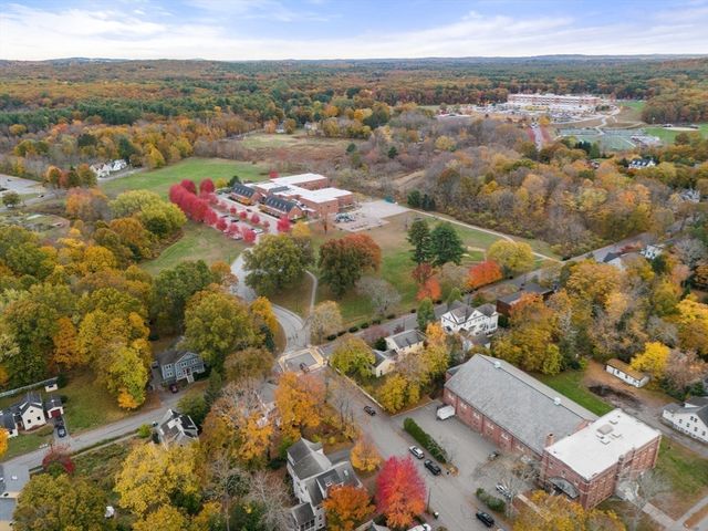 181 Stow St, Concord, MA 01742