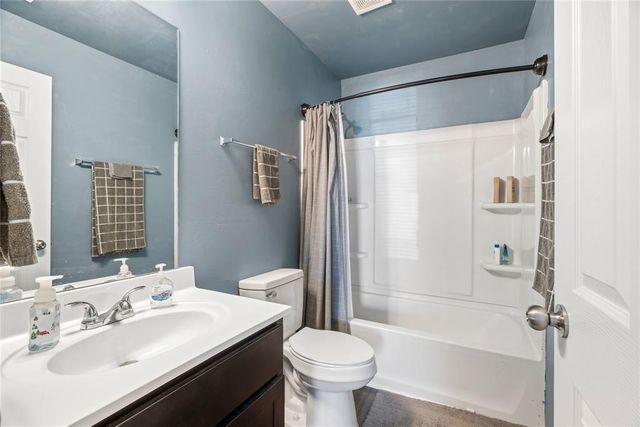 1319 Chuck Wagon Drive, El Reno, OK 73036