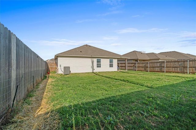 1319 Chuck Wagon Drive, El Reno, OK 73036