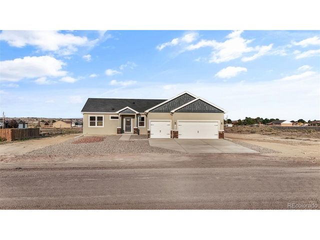 1258 N Kirkwood Dr, Pueblo West, CO 81007
