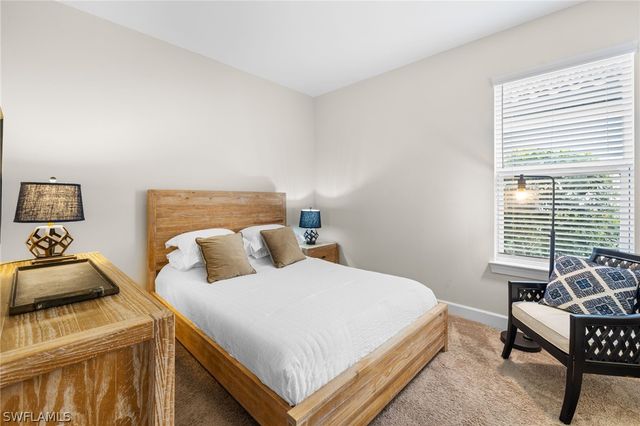 8685 Dilillo CT, Naples, FL 34119