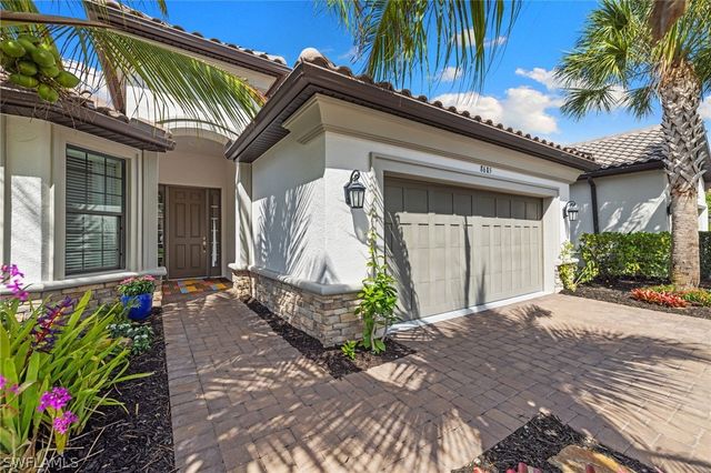 8685 Dilillo CT, Naples, FL 34119