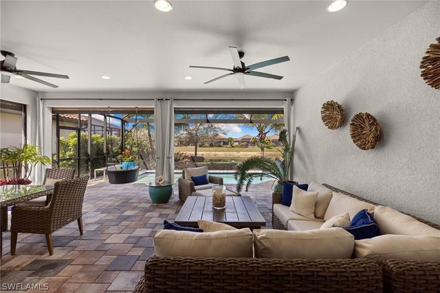 8685 Dilillo CT, Naples, FL 34119