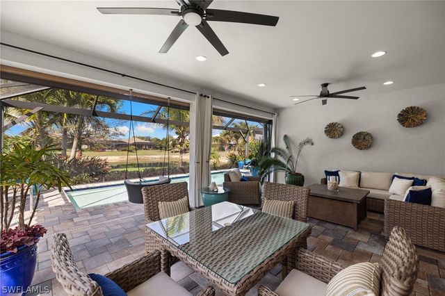 8685 Dilillo CT, Naples, FL 34119