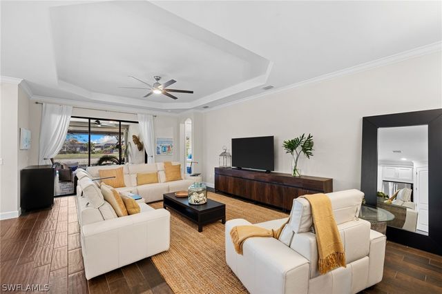 8685 Dilillo CT, Naples, FL 34119