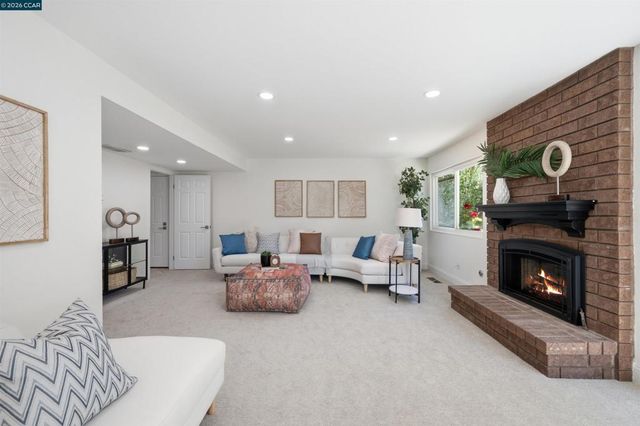 204 Lasso Cir, San Ramon, CA 94583