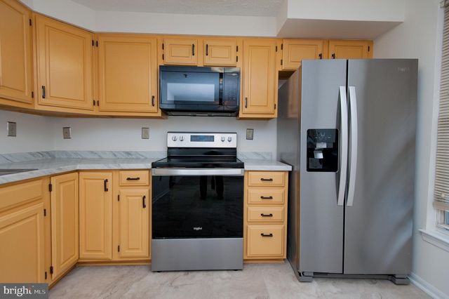 2407 BOLTON LN, Crofton, MD 21114