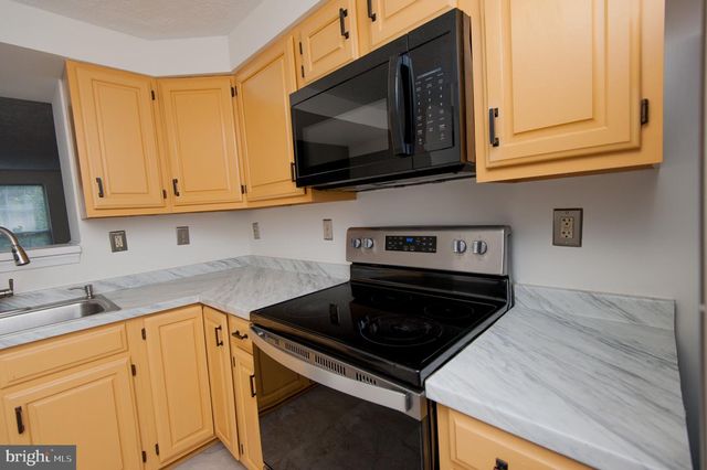 2407 BOLTON LN, Crofton, MD 21114