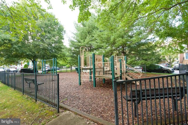 2407 BOLTON LN, Crofton, MD 21114