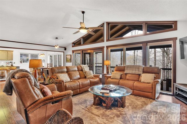 202 Tamarack Road, Beech Mountain, NC 28604