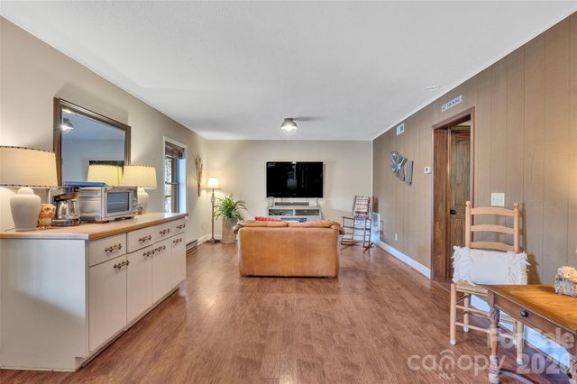 202 Tamarack Road, Beech Mountain, NC 28604