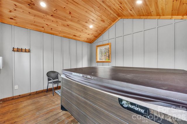 202 Tamarack Road, Beech Mountain, NC 28604