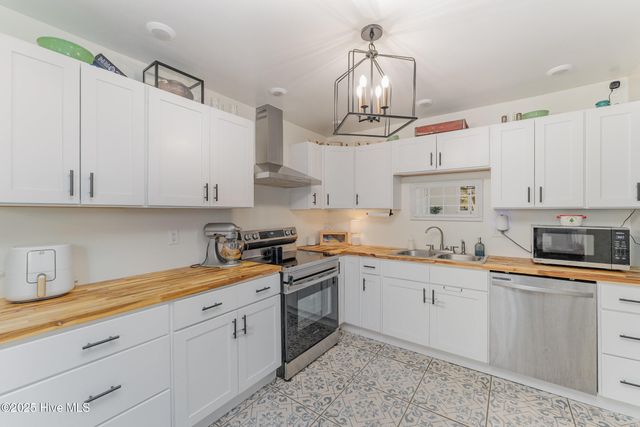 205 W South Street, Fremont, NC 27830