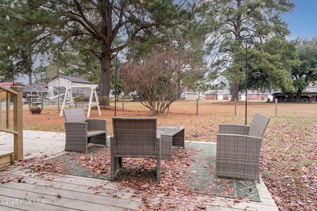 205 W South Street, Fremont, NC 27830