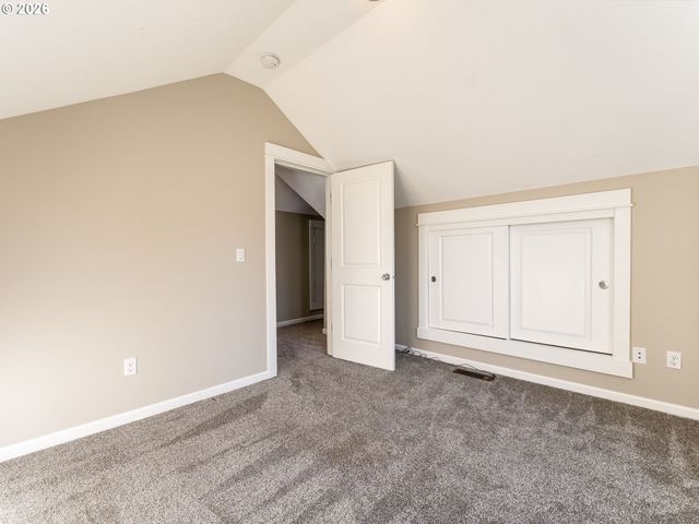 672 S FIR St, Canby, OR 97013