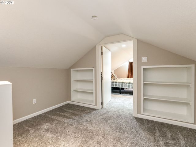 672 S FIR St, Canby, OR 97013