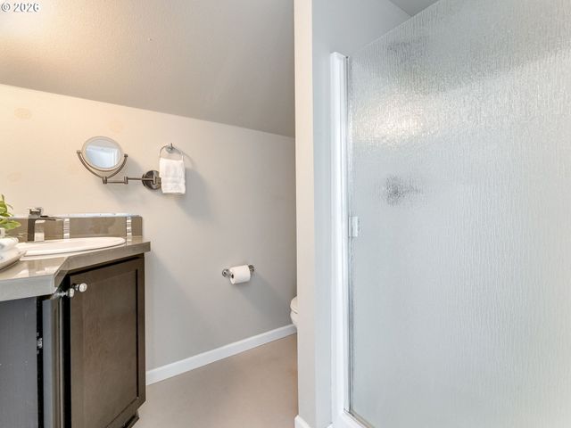 672 S FIR St, Canby, OR 97013