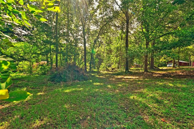 81 E Bishop Road, Point Blank, TX 77364