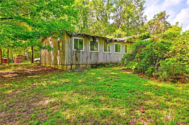 81 E Bishop Road, Point Blank, TX 77364