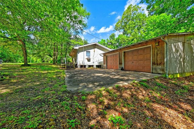 81 E Bishop Road, Point Blank, TX 77364