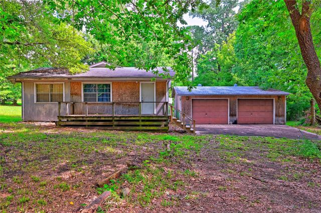 81 E Bishop Road, Point Blank, TX 77364