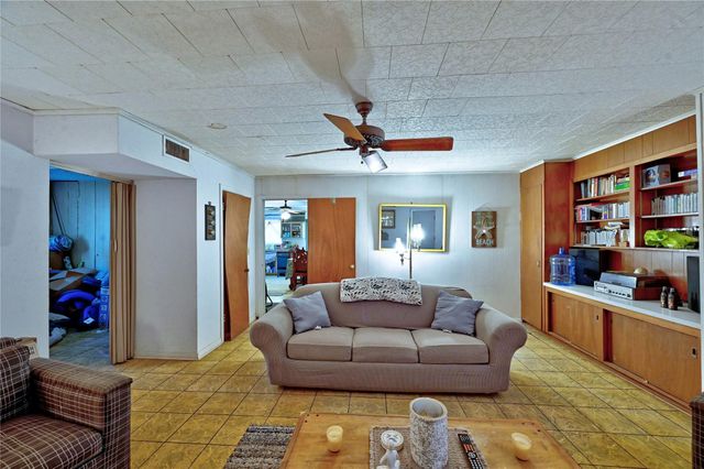 81 E Bishop Road, Point Blank, TX 77364