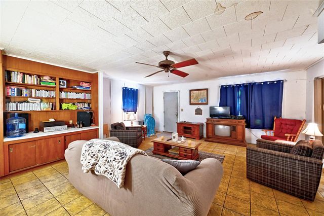 81 E Bishop Road, Point Blank, TX 77364