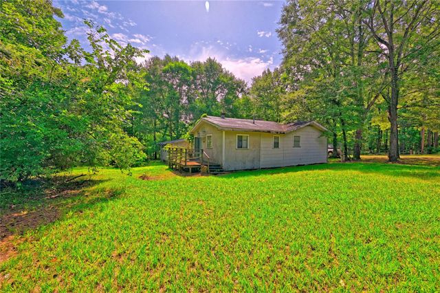 81 E Bishop Road, Point Blank, TX 77364