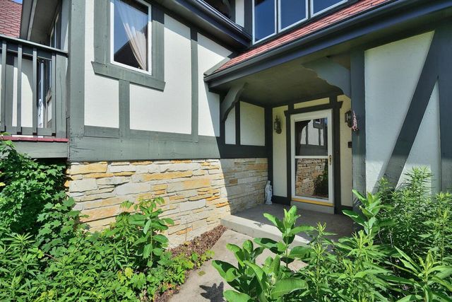 3076 Red Fox CIRCLE, Colgate, WI 53017