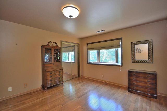 3076 Red Fox CIRCLE, Colgate, WI 53017