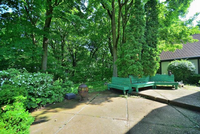 3076 Red Fox CIRCLE, Colgate, WI 53017