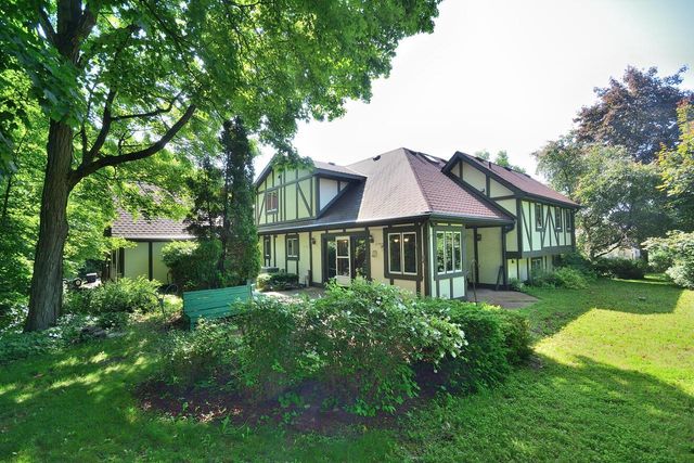 3076 Red Fox CIRCLE, Colgate, WI 53017