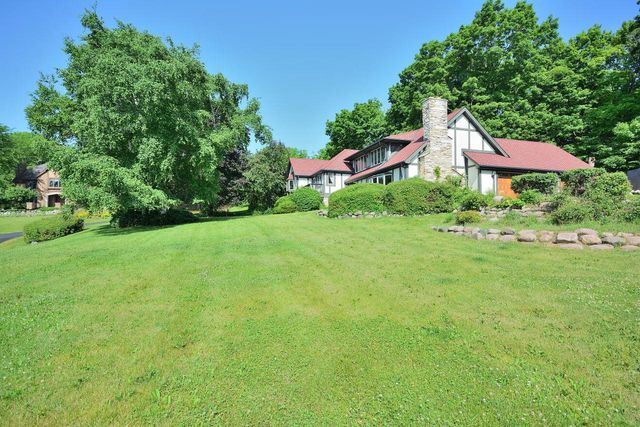 3076 Red Fox CIRCLE, Colgate, WI 53017