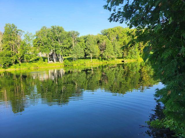 3076 Red Fox CIRCLE, Colgate, WI 53017