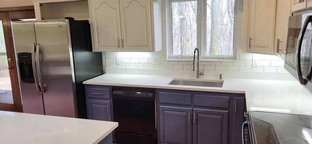 3076 Red Fox CIRCLE, Colgate, WI 53017