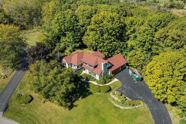 3076 Red Fox CIRCLE, Colgate, WI 53017