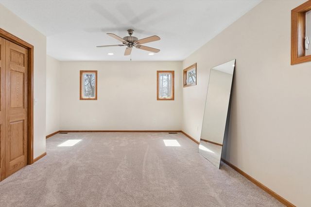 1127 15th Street, Dewitt, IA 52742